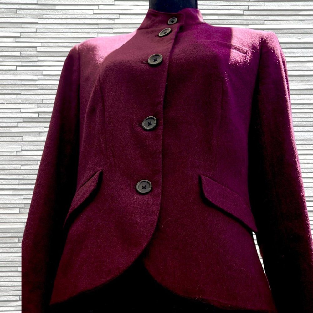 Banana Republic Cropped Blazer Size 6